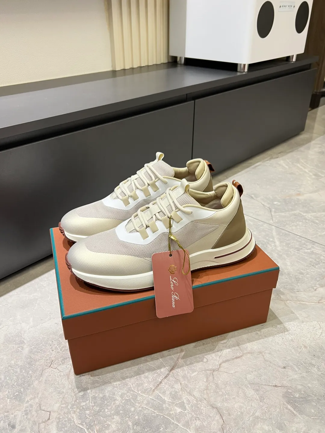 Men's men's shoes 💰p480 Loro men's shoes 💰piana niche classic jogging shoes, men's lace-up casual shoes and sneakers, high-quality lightweight and comfortable fabrics, suitable for outdoor leisure, the color scheme is young and energetic, and it looks great with sportswear or casual suits! Size: 38-44 (45 customized)